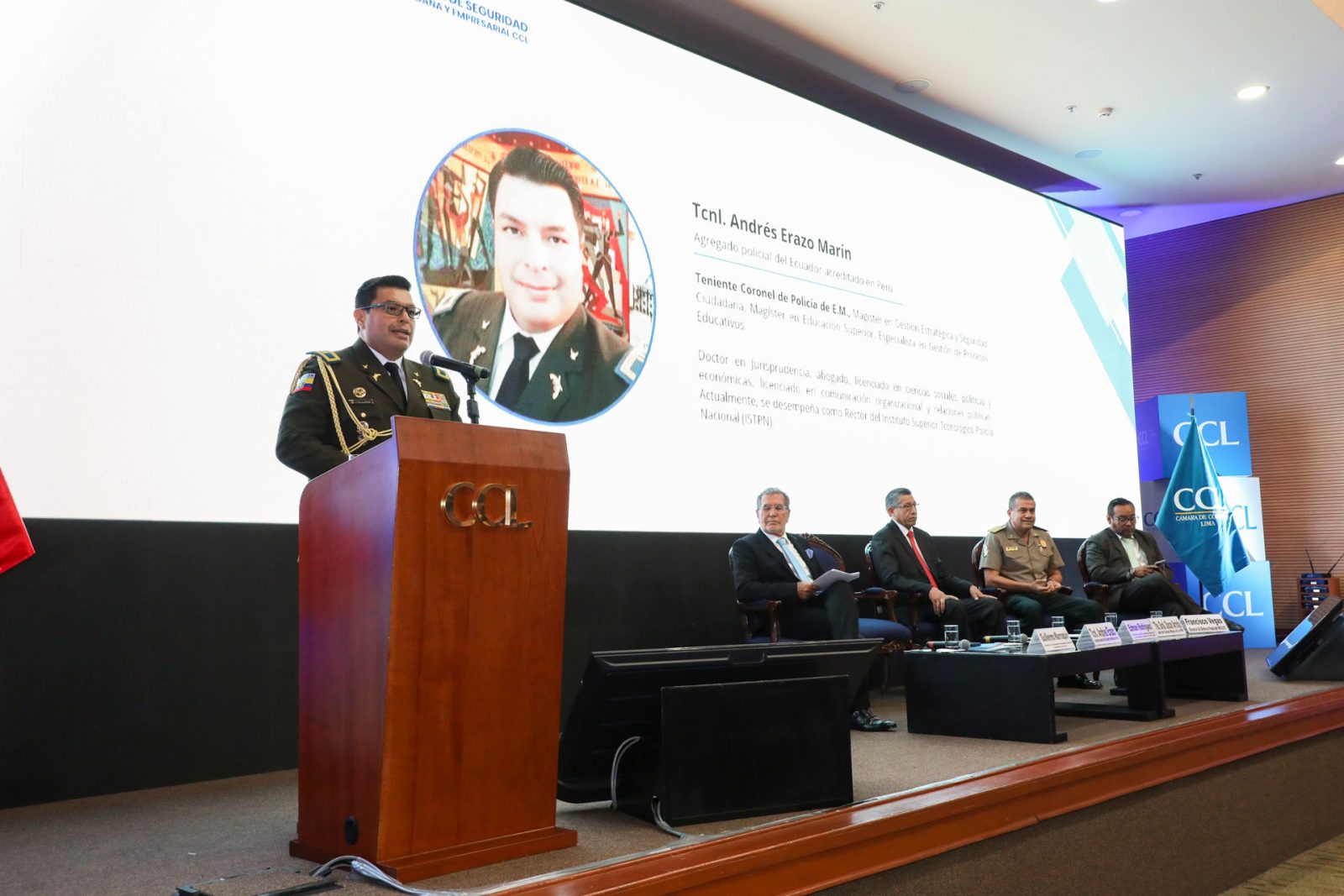 VI-Foro-Internacional-de-Seguridad-Ciudadana-y-Empresarial-(53)