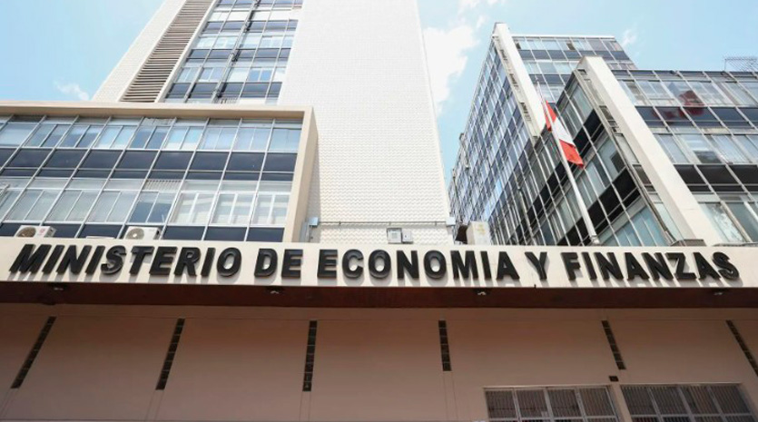 Gobierno prepara combo tributario-laboral para reducir la informalidad